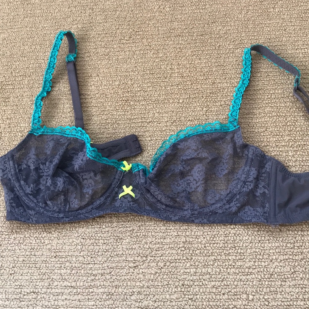 Pretty underwire bra